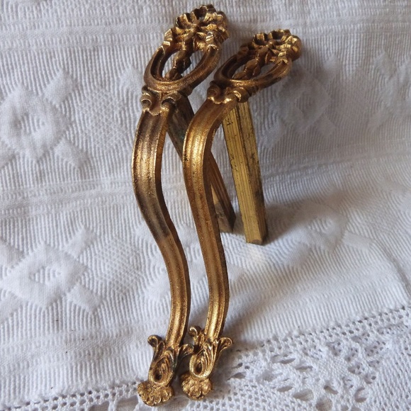 1900s French Antique Drapery Holders - Picture 3 of 8